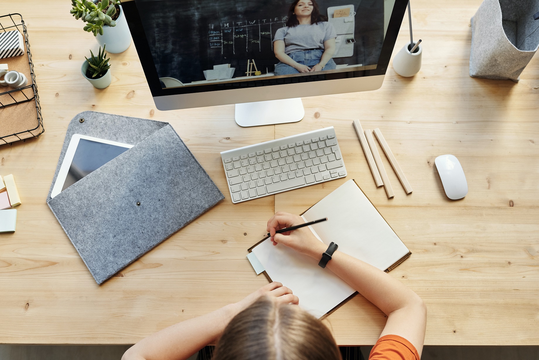 Complicado implementar clases virtuales porque los adultos ya están trabajando fuera de casa: SEPyC