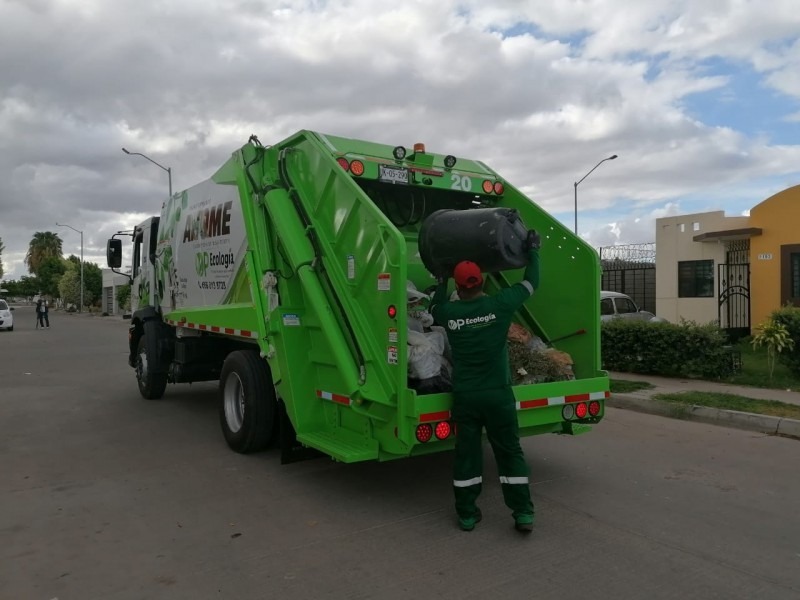 Invadidos de basura en Los Virreyes, vecinos claman ayuda, el camión de OP hace una semana que no pasa