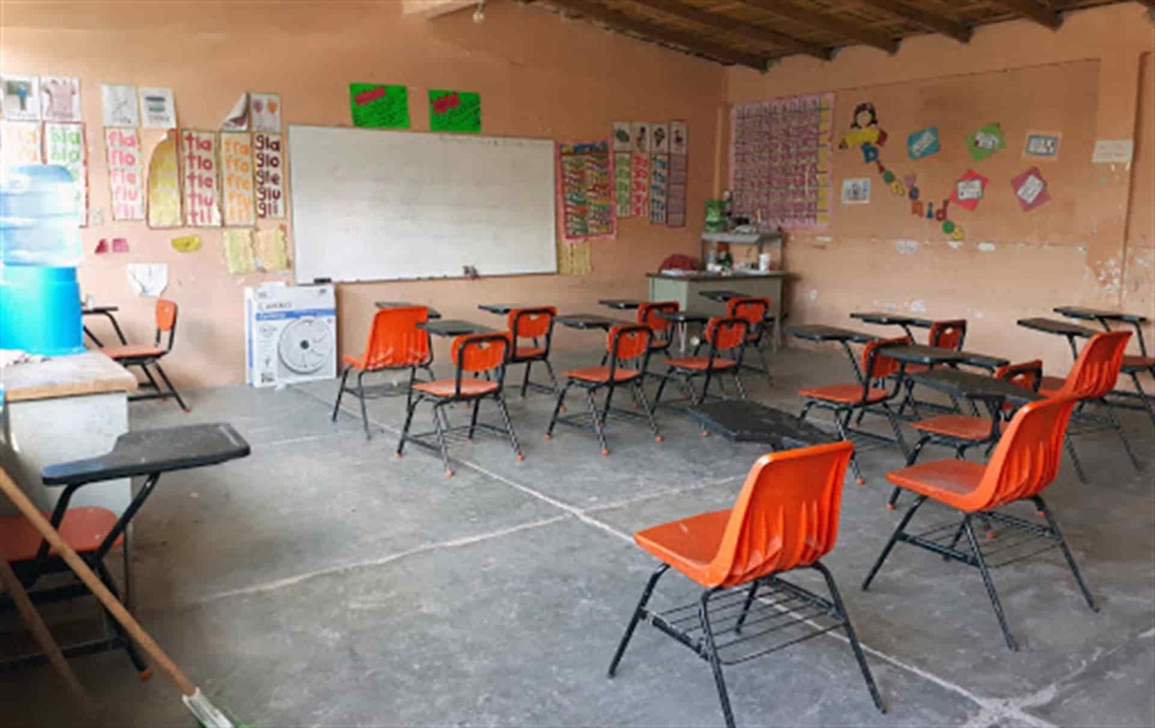 Para finales de septiembre quedará reparado el sistema eléctrico en 62 planteles escolares: Isife