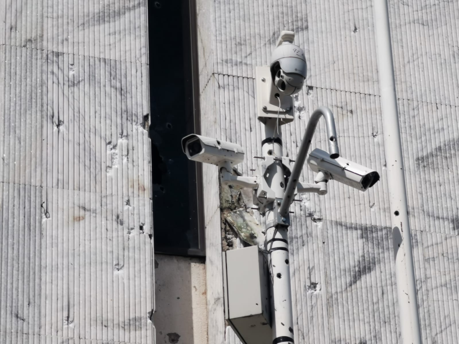 Desde C4, detectan grupo armado que participó en ataque a balazos a cámaras de videovigilancia en Culiacán