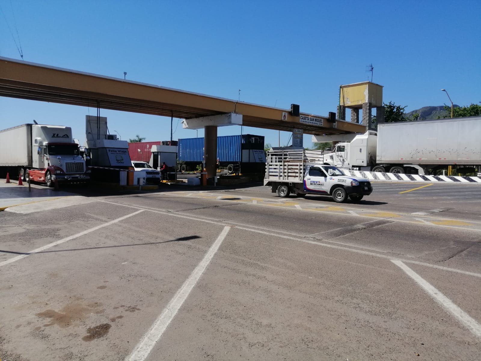 Temporaleros se movilizarán por falta de respuestas; podrían liberar la caseta de peaje San Miguel en el norte de Sinaloa