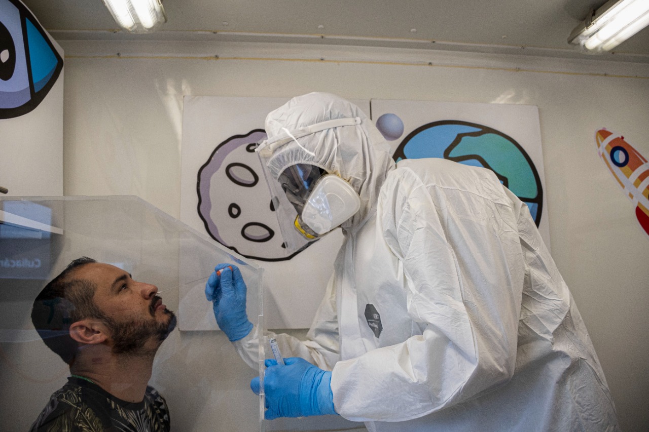 Los virus por su naturaleza mutan, sí esperamos nos pegue una nueva cepa: Director de Salud en Ahome
