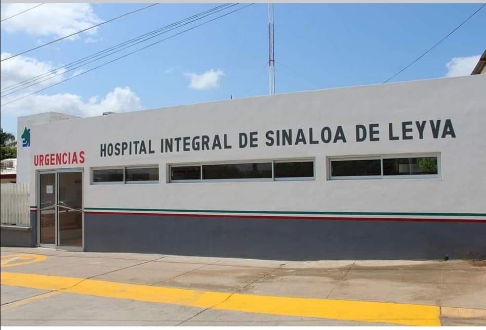 Choque de vehículo contra poste en el municipio de Sinaloa deja a un joven sin vida