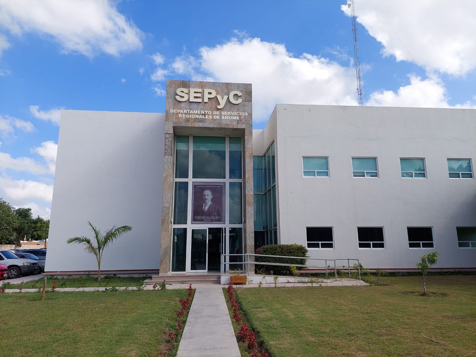 Nadie debe condicionar entrega de papeles en escuelas; hay que denunciarlos, pide la SEPyC