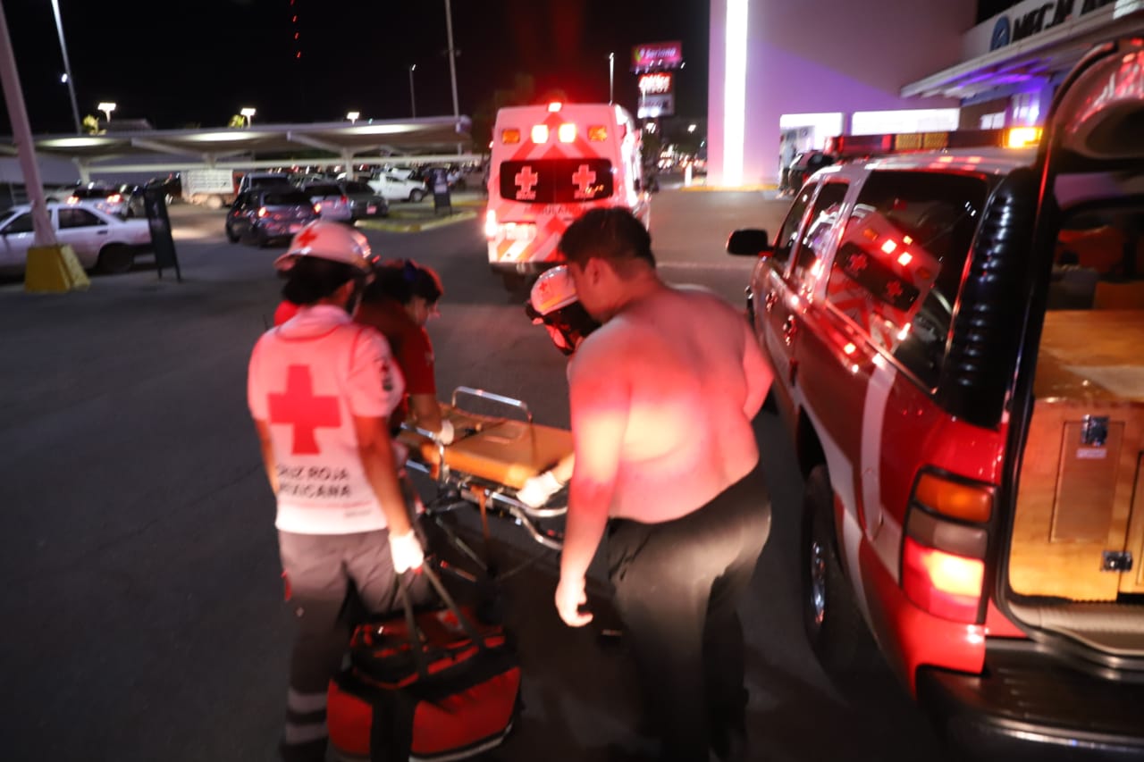 Un trabajador resulta con quemaduras de segundo y tercer grado tras una ‘flamazo’ en un restaurante