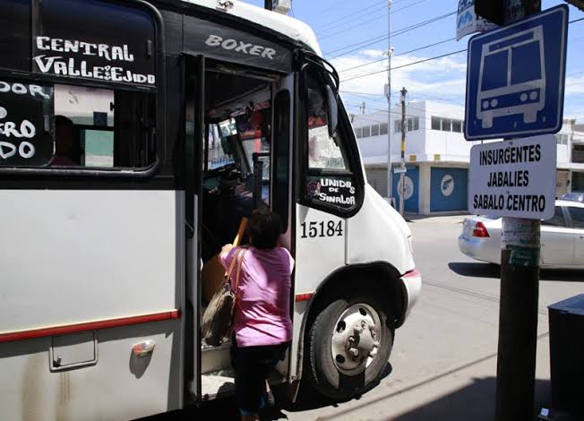 “Lo vamos a revisar”: Rocha sobre aumento a tarifa de transporte; se protegerá a estudiantes