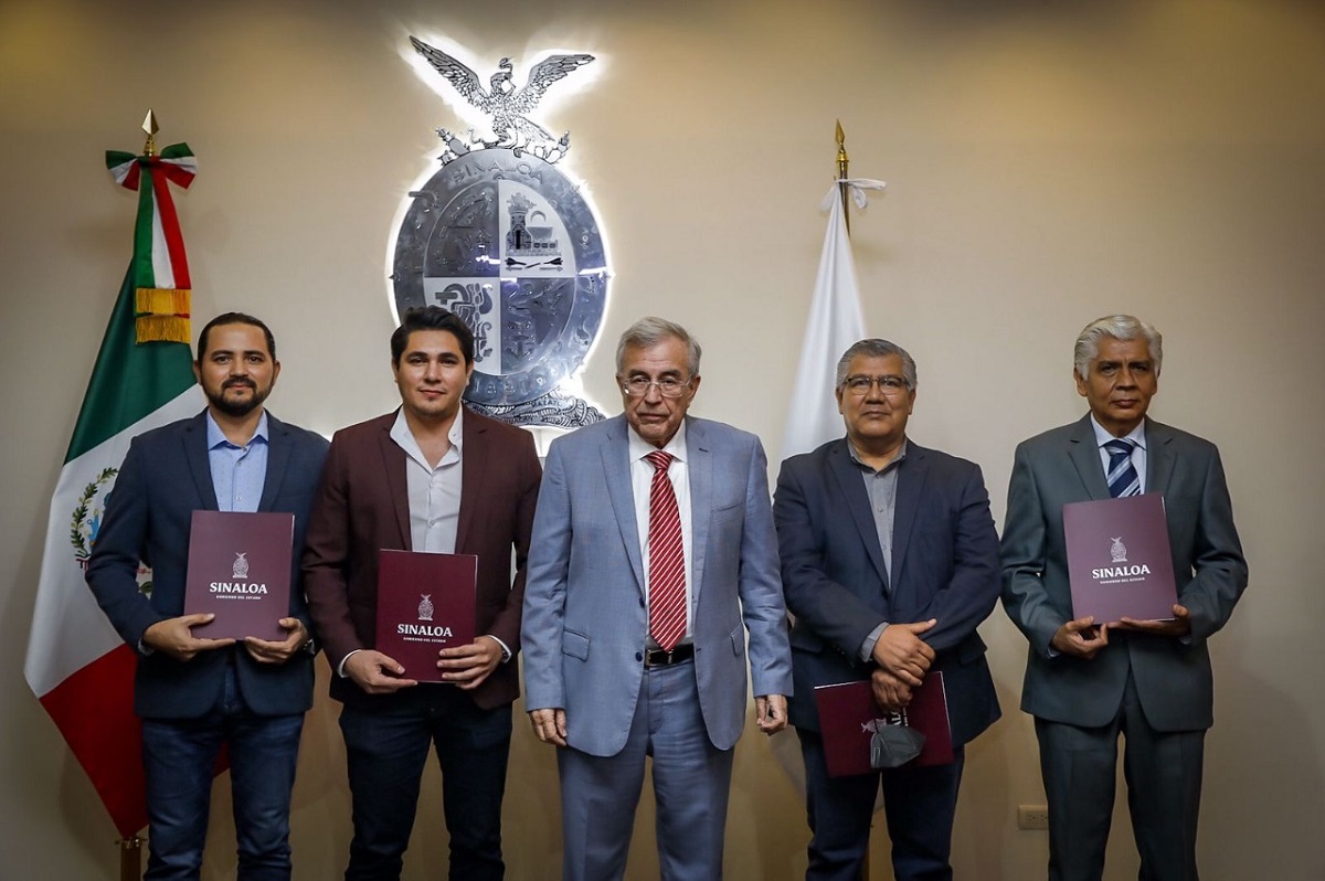 Rinden protesta nuevos funcionarios del gobierno estatal