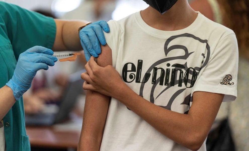 ¿No puedes registrar a los adolescentes de 14 años para su vacuna? Aquí te explicamos la solución