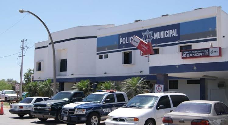 Muere comandante de la Policía Municipal de Ahome tras ser atropellado por un tráiler
