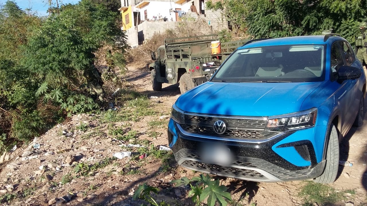 En Culiacán, aseguran camioneta “sin dueño” cargada de municiones para armas de fuego