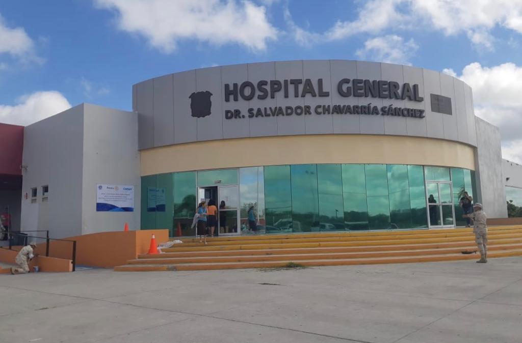 Aún con ‘pronóstico reservado’, paciente hospitalizado con COVID firma alta voluntaria y muere al subir al auto