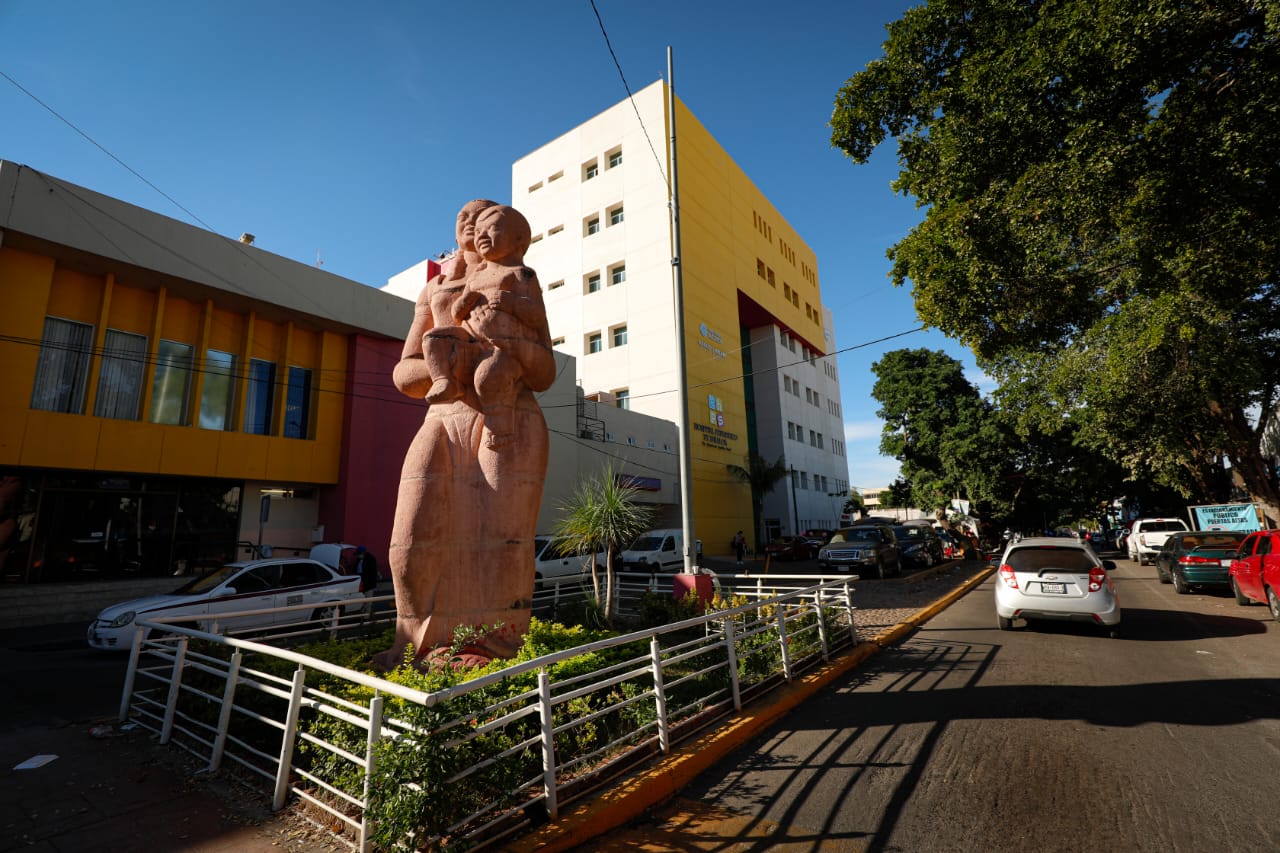 Cae bebé de un año a cubeta con agua hirviendo y fallece en un hospital de Culiacán