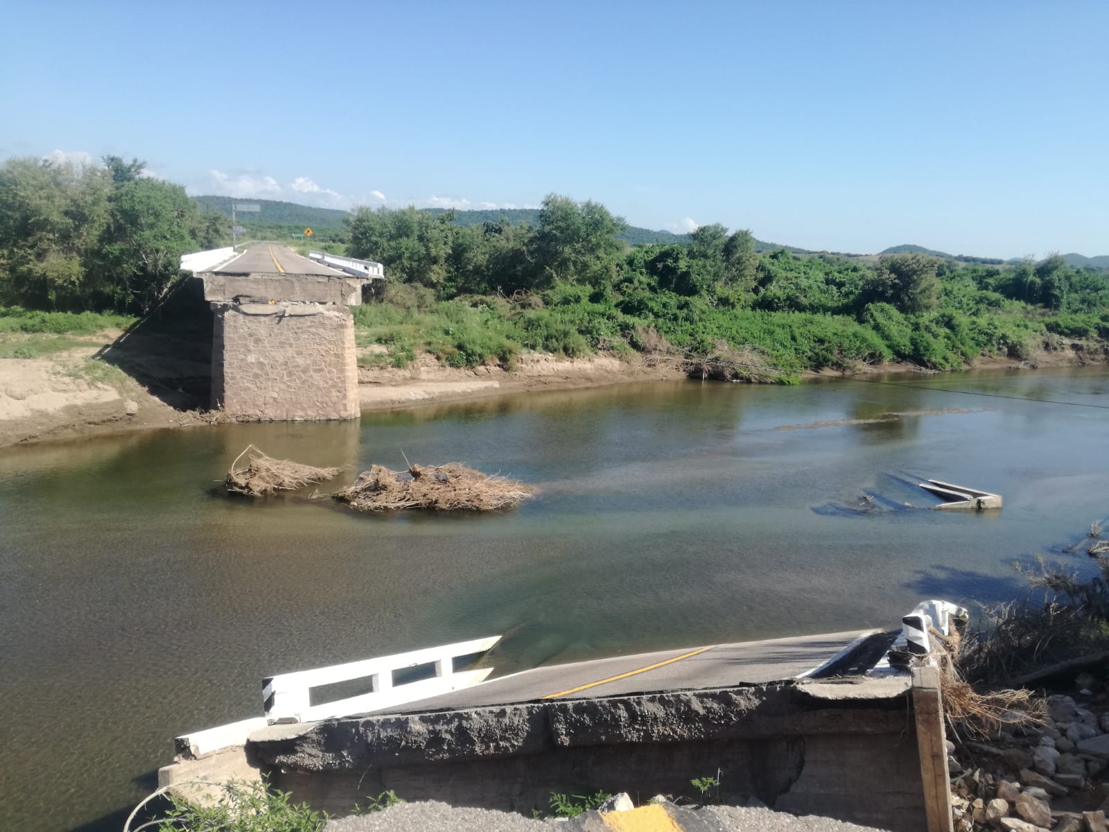 Autoriza AMLO 200 mdp para el Puente de El Quelite, ya viene la licitación: Rocha Moya