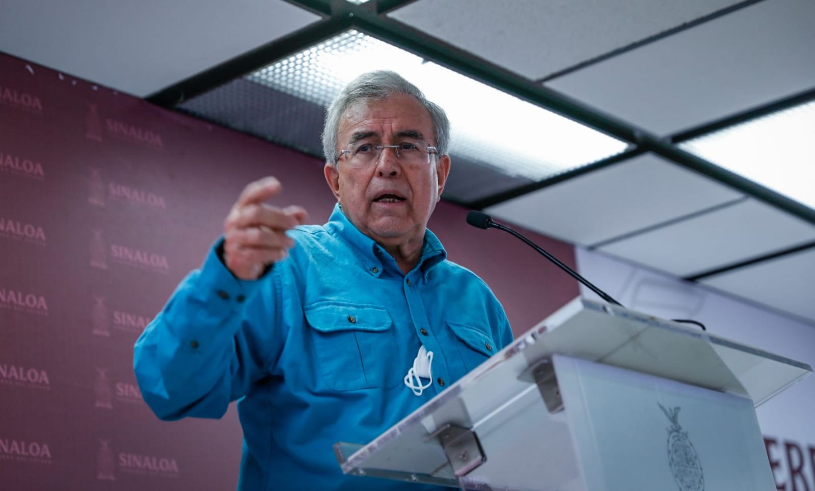Ningún evento masivo se cancelará y eso no es contradictorio a suspender clases: Rocha