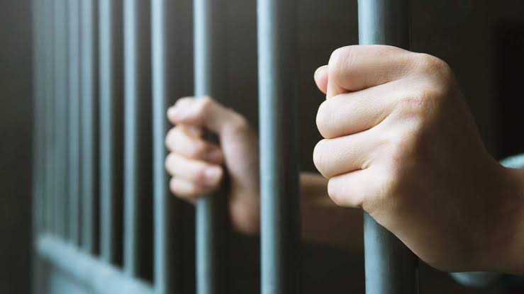 Viola a su sobrina de 15 años y juez lo sentencia a 12 años de prisión