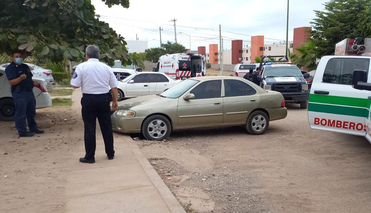 Si no es por sus vecinos, una mujer hubiera muerto durante incendio en Culiacán