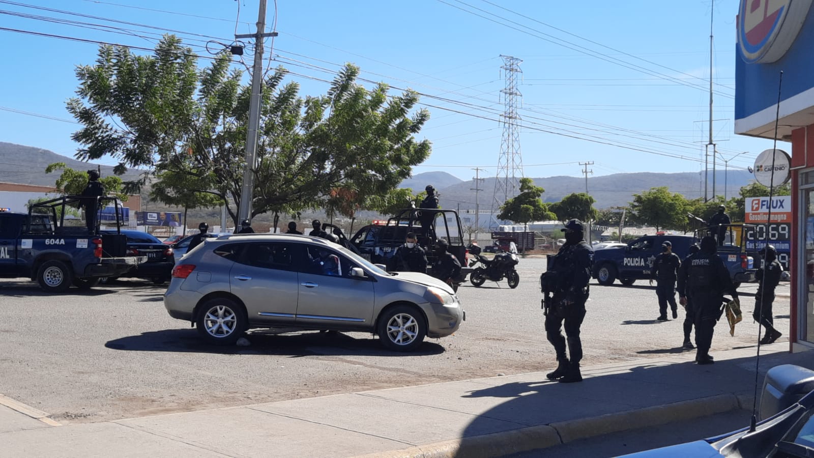 Con impactos de arma de fuego ejecutan a un hombre en el sector del Mercado de Abastos en Culiacán