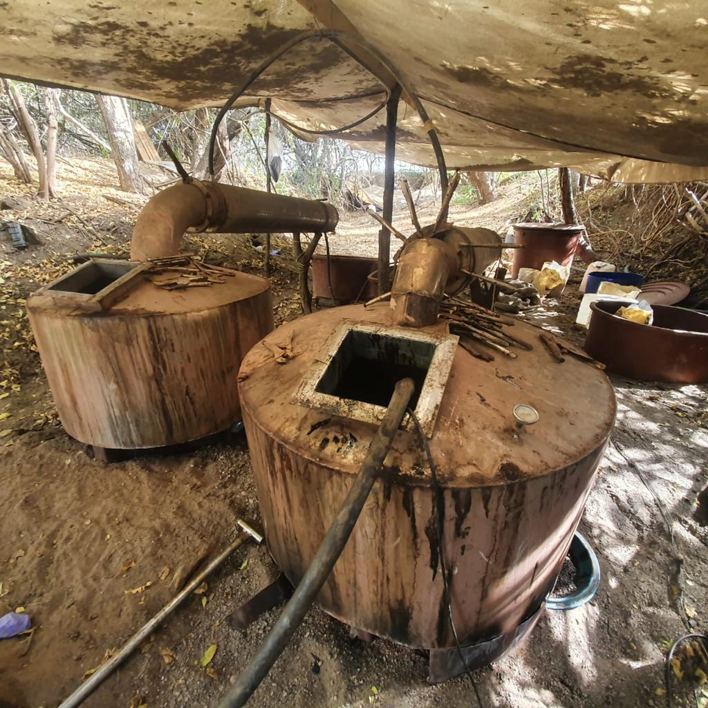 Golpe al ‘narco’ | Aseguran laboratorio clandestino en Culiacán
