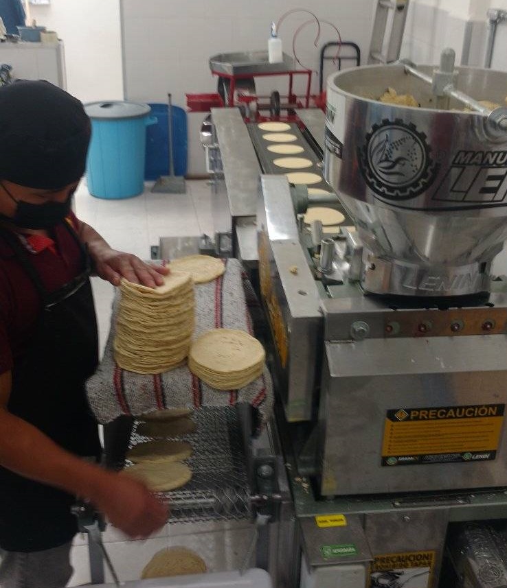 Prevén tortilleros cierre de negocios ante el aumento del precio de la harina de maíz
