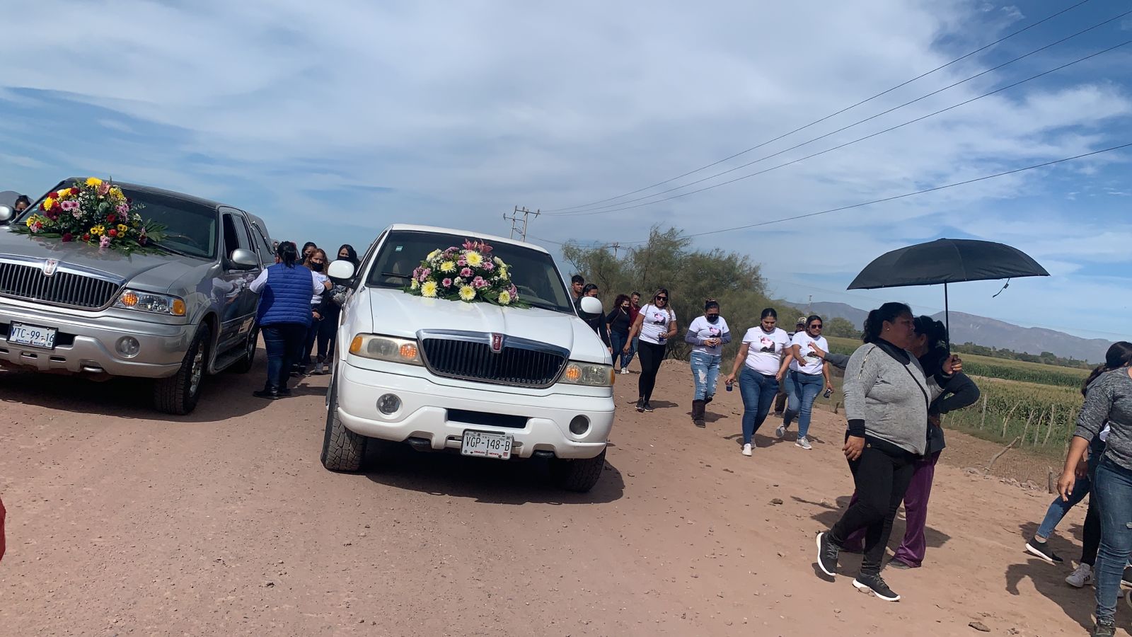 Dan el último adiós a Greis Yoeli y Guadalupe, jóvenes que fueron localizadas sin vida en Guaymas