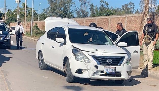 Detienen en Guasave a presuntos asaltantes que despojaron a cuentahabiente de 70 mil pesos en Los Mochis