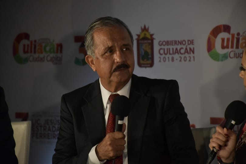 Miente, el que es de izquierda de ocasión es Rocha Moya, que fue asesor priista: Estrada Ferreiro