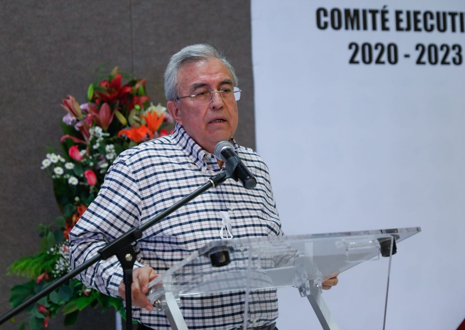 “Los ciudadanos tienen la palabra” dice Rocha Moya sobre inicio de juicio político a Estrada Ferreiro