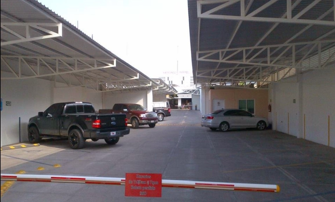 Crisis económica | Comercios bajan cortinas y provocan cierre de 10 estacionamientos este 2022 en el Centro de Culiacán