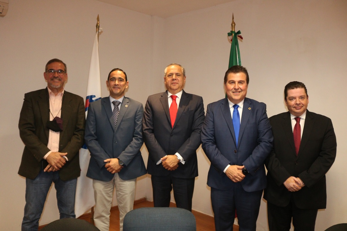 Gerardo Vargas toma protesta a nueva directiva de Canacintra Los Mochis 2022-2023