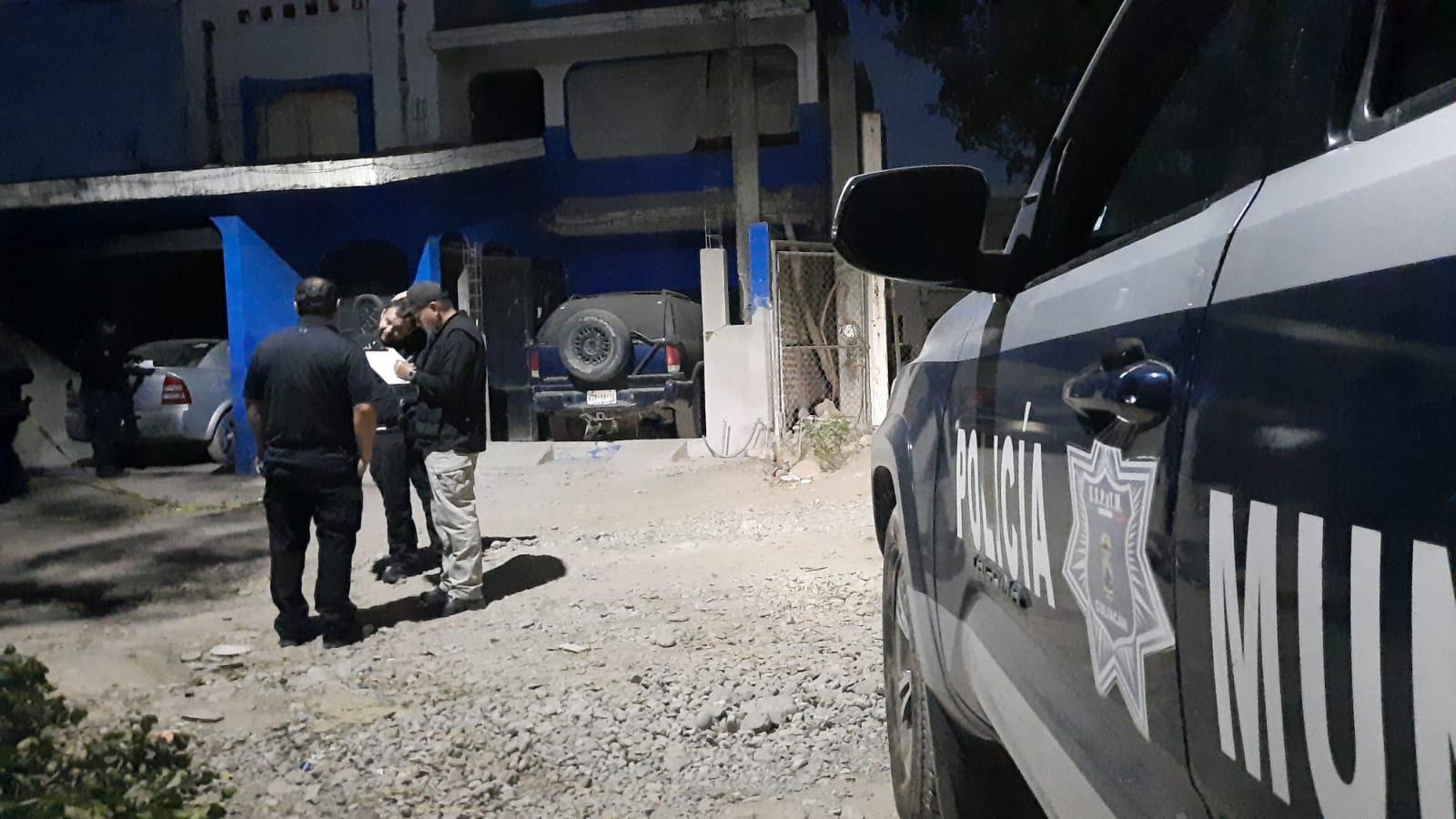 Se meten hasta en el segundo piso de su casa y lo asesinan a balazos en Culiacán