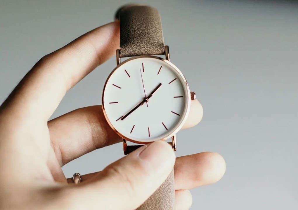 En lo que se analizan sus beneficios… el horario de verano 2022 ya está por iniciar; así se ajusta el reloj