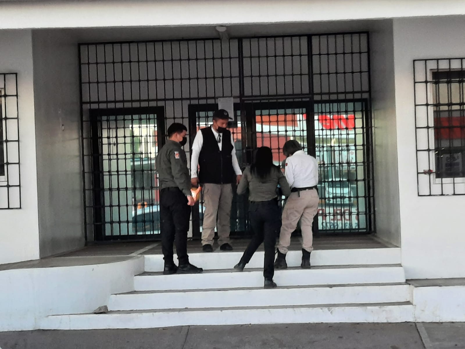Catea FGE clínica clandestina donde operaron a Paulina, la joven que murió tras mini-lipo