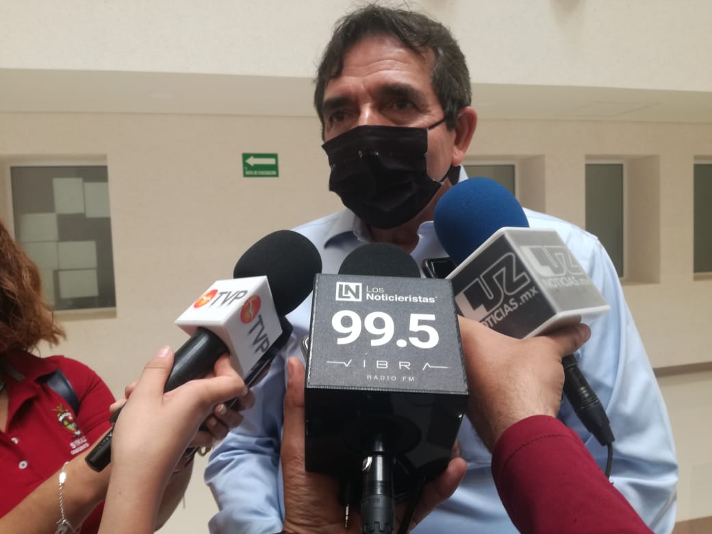 Anuncia Cuén que Cofepris ya avaló la vacuna antiCOVID para menores; esperarán la llegada a Sinaloa