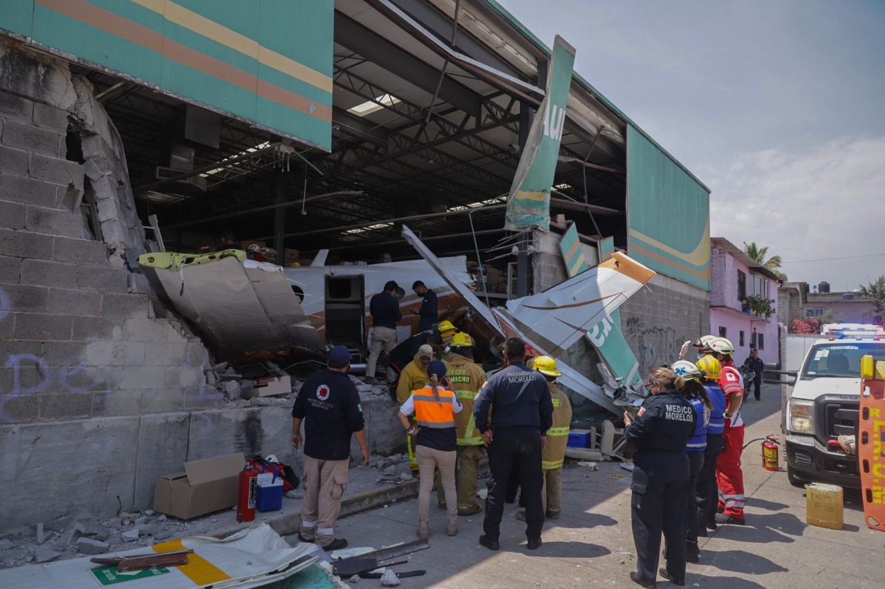 Avionetazo en Temixco: Confirman número de fallecidos y heridos, tras accidente de avioneta en Bodega Aurrerá
