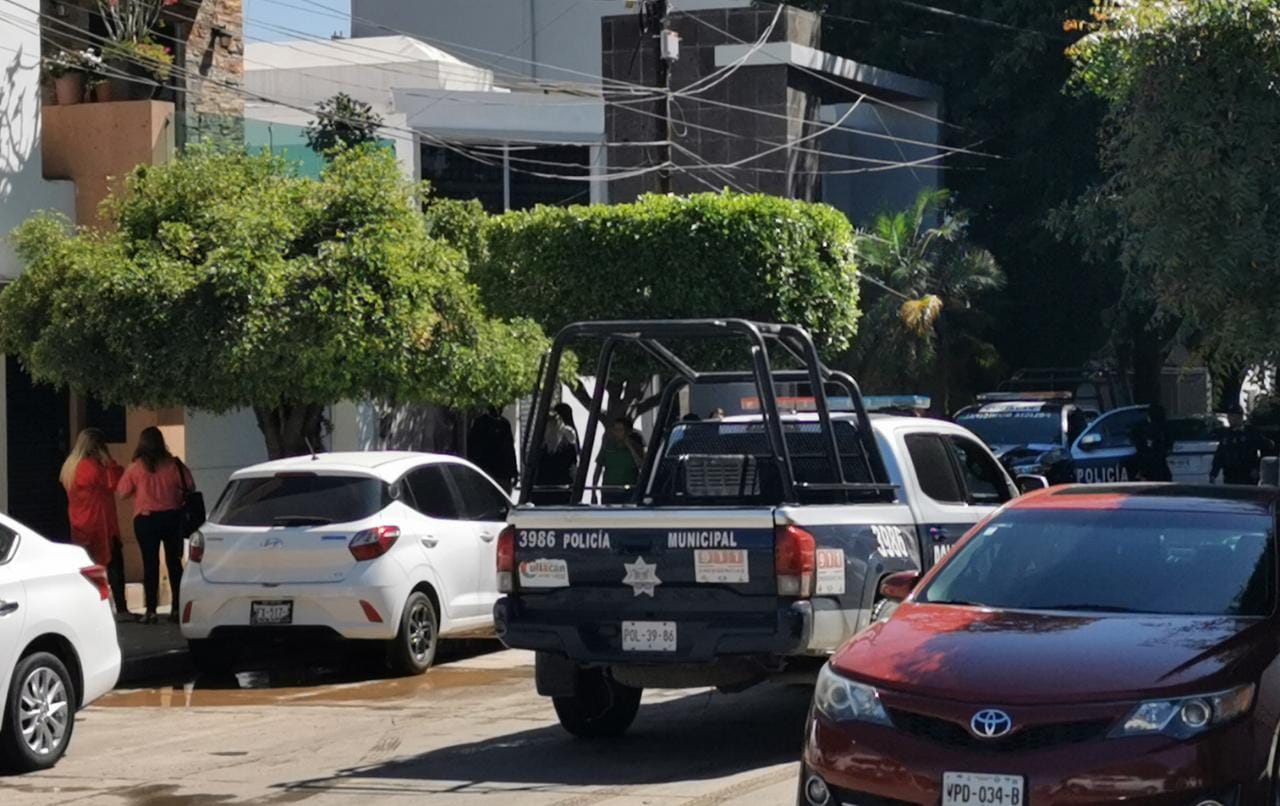 Muere hombre joven al caer de una azotea en un domicilio de Culiacán