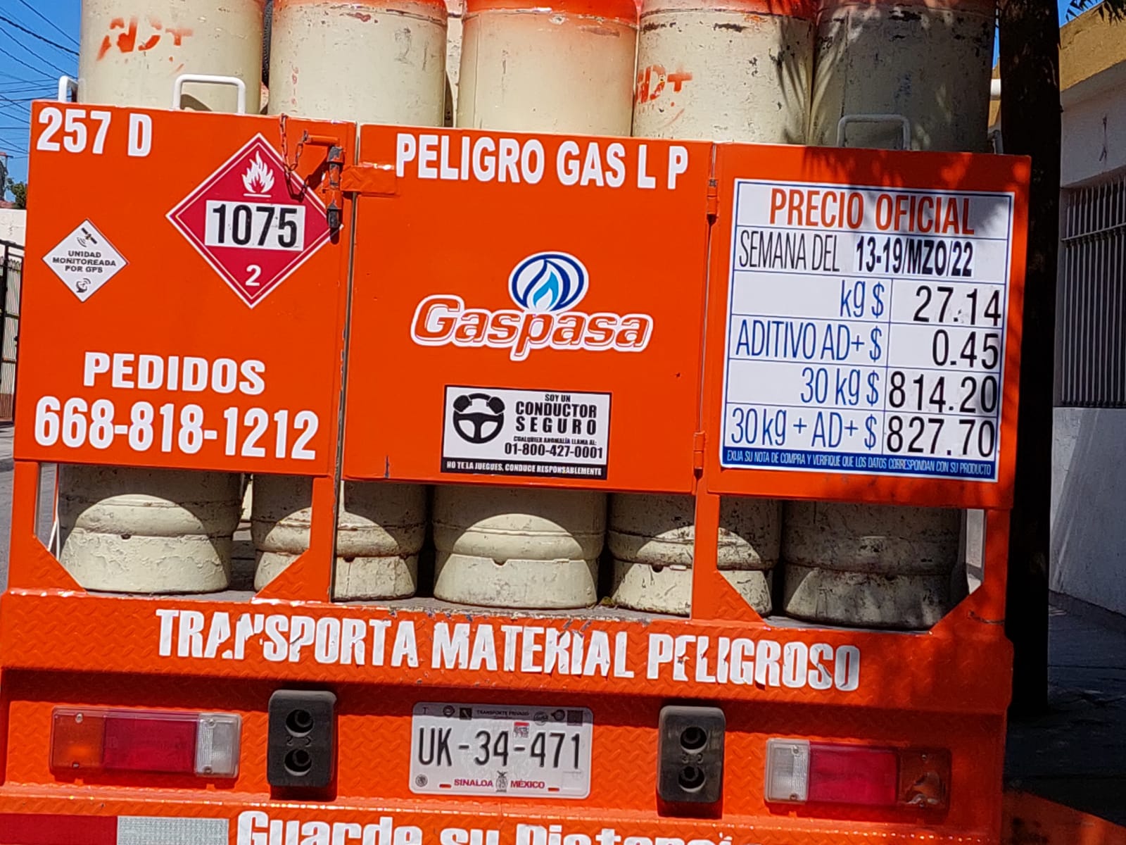 Asestan gaseras duro golpe a la economía familiar; en un mes sube 100 pesos el precio del cilindro de 30 kg