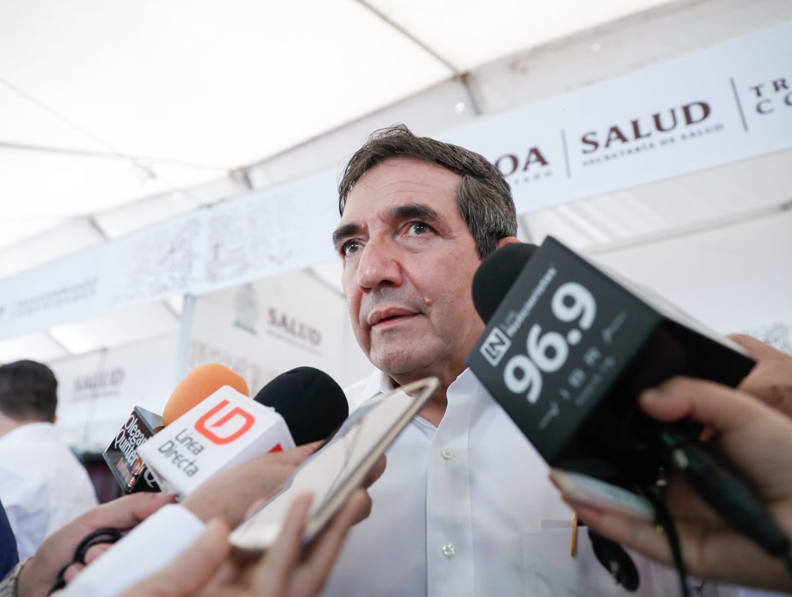 ‘Mientras no empaten funciones, es una medida injusta’: Cuén sobre trabajadores obligados por el INSABI a renunciar