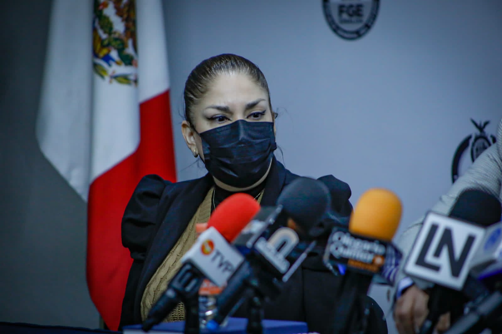 Por presunta corrupción, investiga Fiscalía de Sinaloa a decenas de funcionarios públicos estatales y municipales