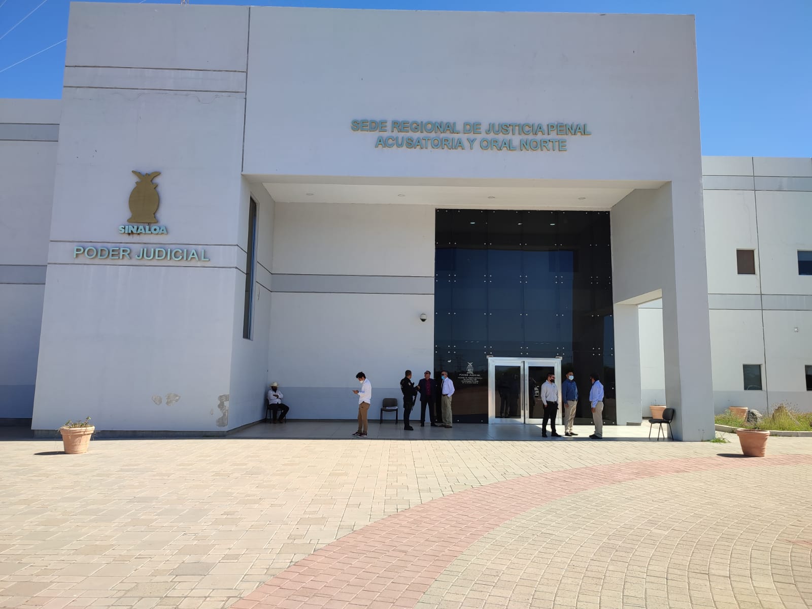 ¿Arrepentimiento? Hueman reacciona brevemente cuando narraban en audiencia cómo había asesinado a Itzel