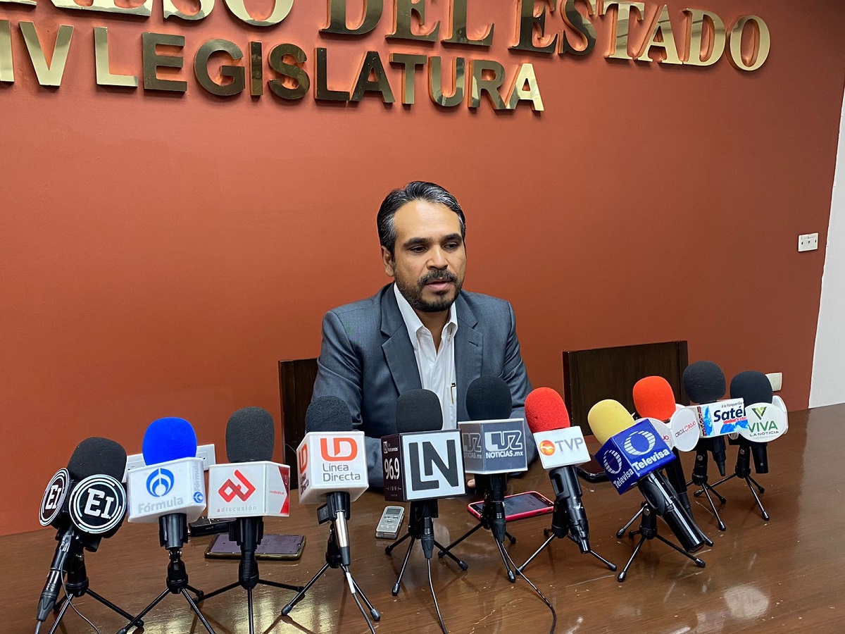 Jóvenes no tienen que ser llamados a defender a quien enfrenta procesos penales: Arredondo