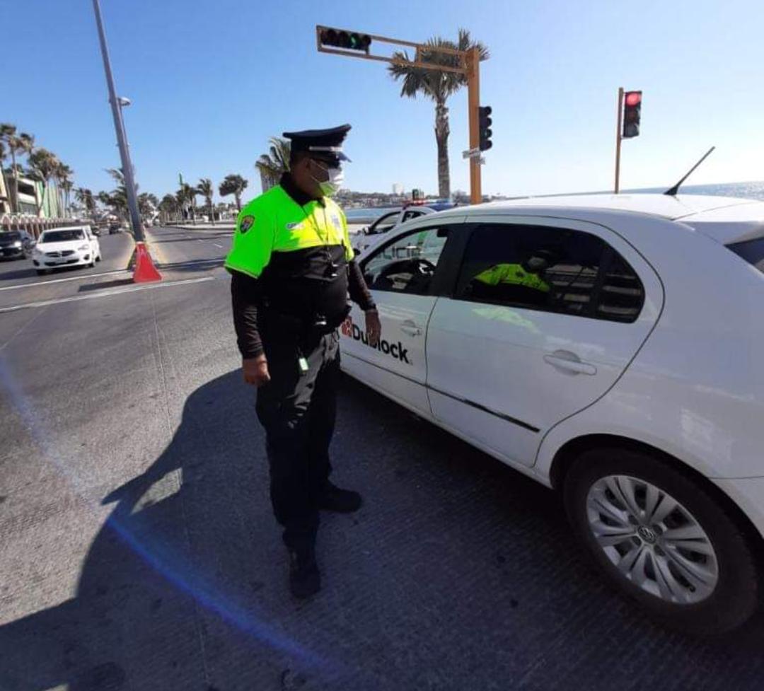 Alzan la voz contra policías de Mazatlán, hasta 11 mil pesos les quitaron durante las vacaciones
