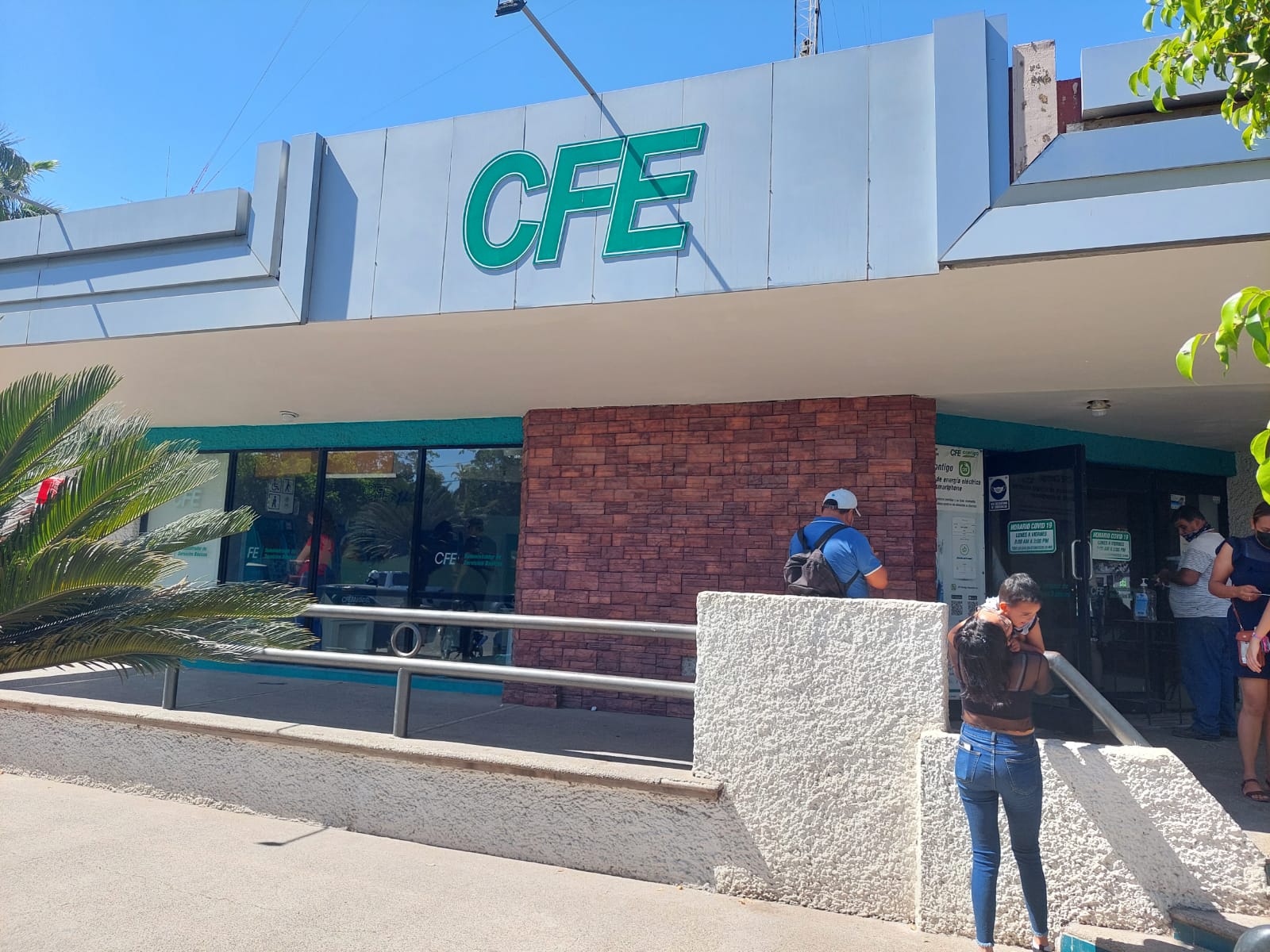 ´Arrecia el calor´, usuarios de CFE encienden aires acondicionados aún sin conocer cuándo entra en vigor el subsidio