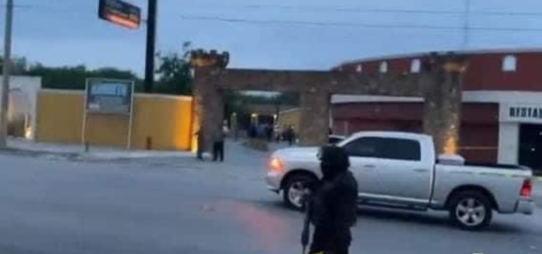 Trabajadores de motel reportaron malos olores que salían de cisterna donde se presume está cuerpo de Debanhi