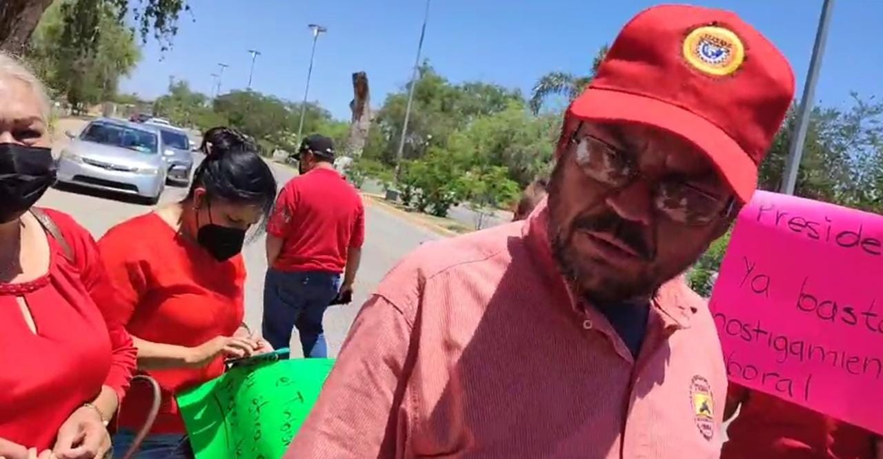 Regidores actúan como “sicarios”; truena líder sindical y compara la política con “el arte de comer excremento”