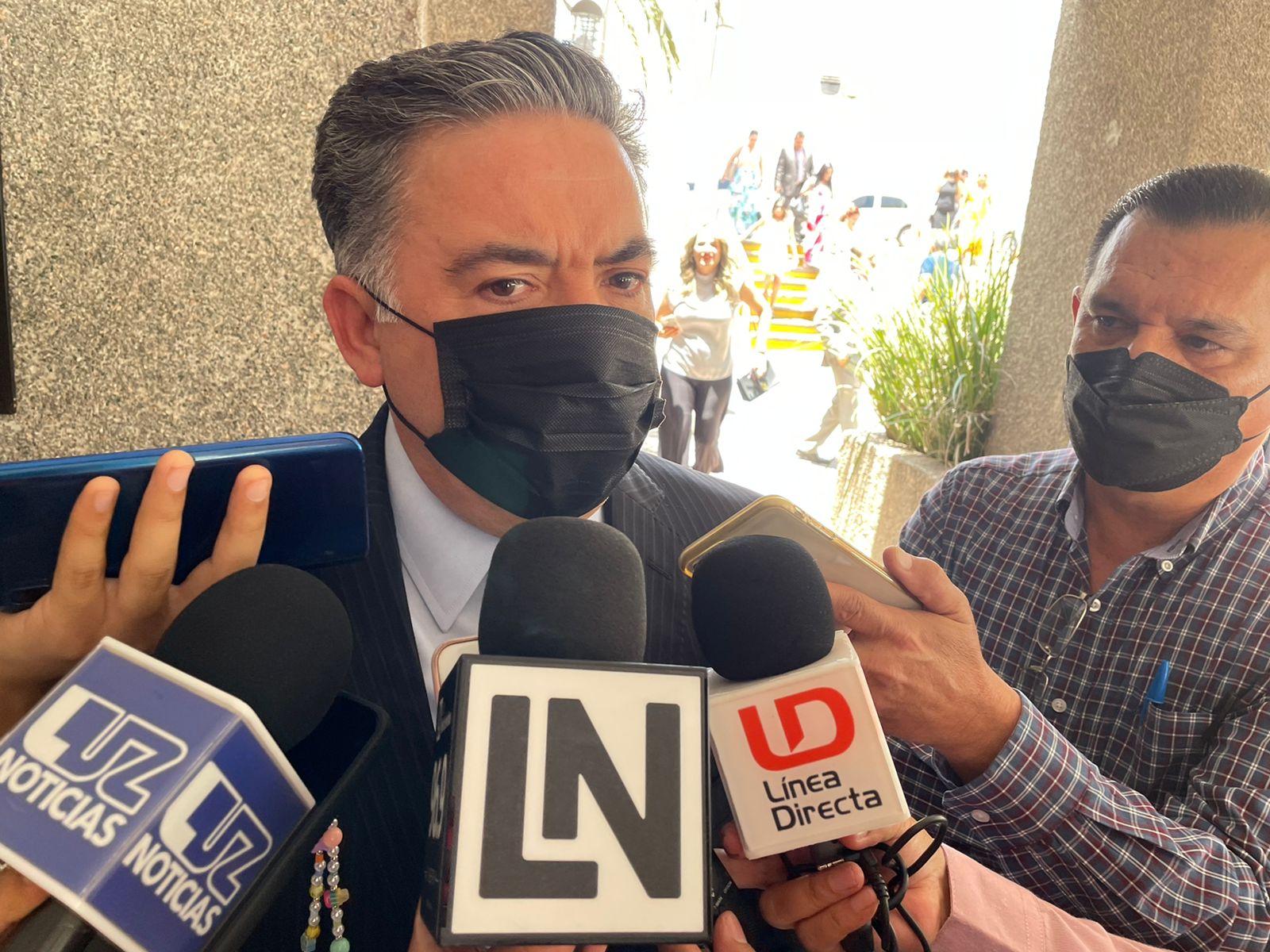 Demandas contra periodistas no concluyeron por un acto de “voluntad” de Cuén: Inzunza
