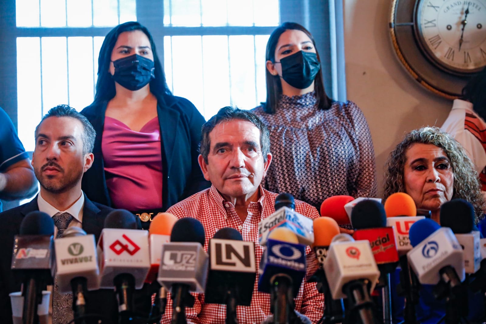 Abierto Cuén a declarar de ser llamado por la FGE por asesinato de Luis Enrique