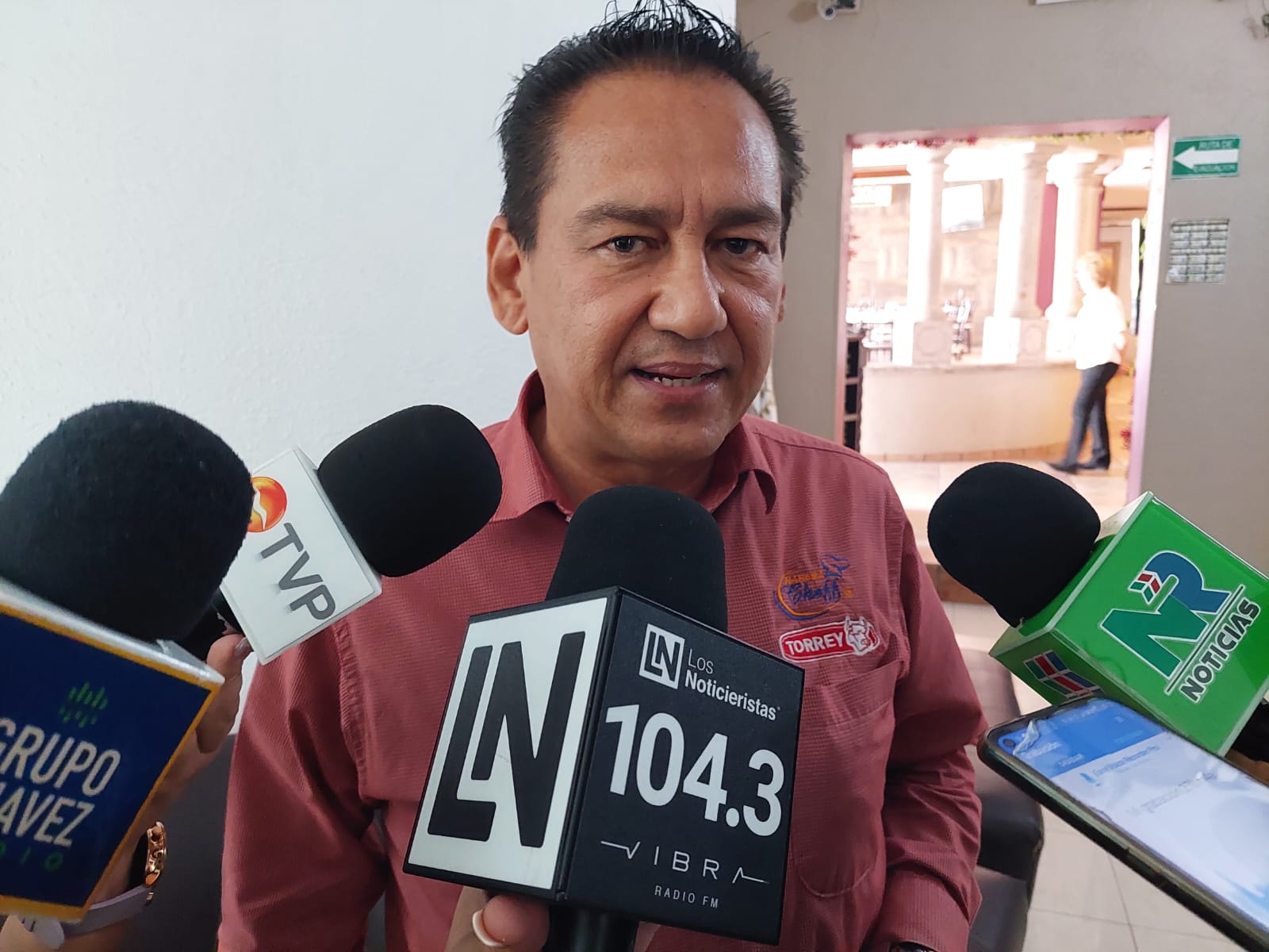 Interpondrán amparos restaurantes afiliados al Consejo Empresarial Restaurantero por modificación a ley antitabaco