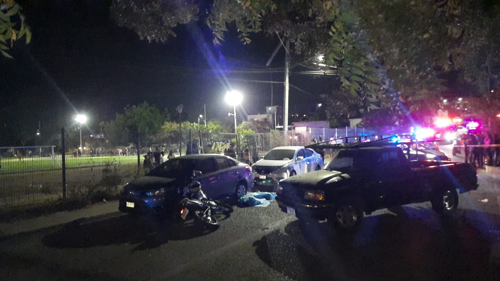 Muere motociclista durante choque de camioneta y moto en Culiacán