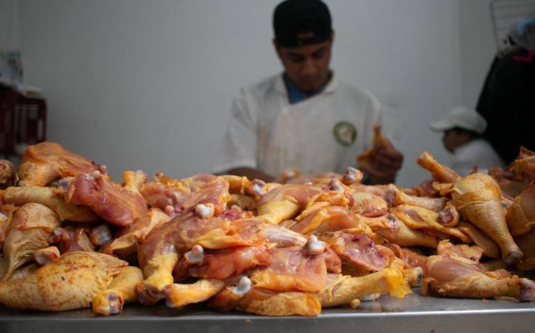 Sube el precio del pollo 90 %, ya cuesta lo mismo que la carne de res