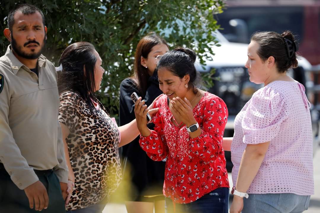 Tragedia: Tiroteo en escuela primaria de EU, deja 14 estudiantes y un profesor muertos